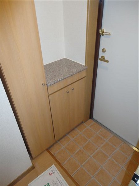 グランツモーデ 玄関