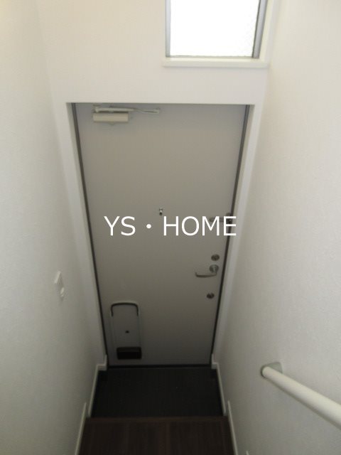 クラフト中井 玄関