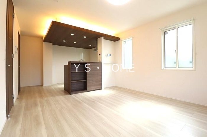 ワイズ・グラン リビング