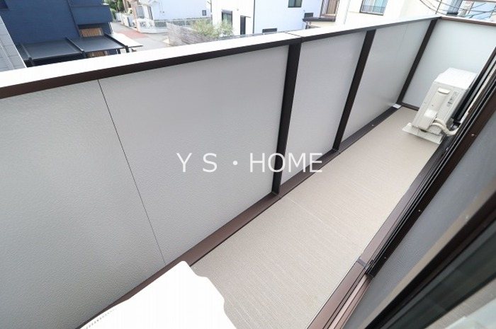 ワイズ・グラン ベランダ