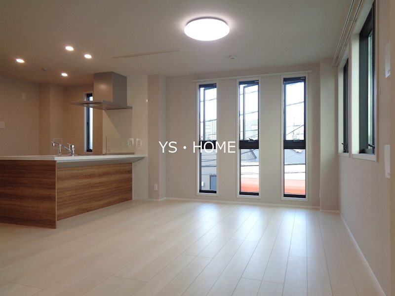 セイワ　レジデンス   リビング