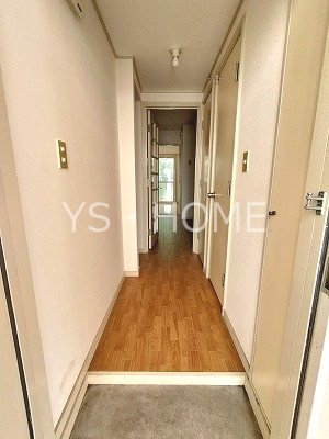 セットビス三鷹 玄関