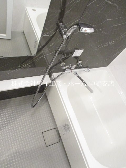 ルフォンプログレ中野富士見町ザ・レジデンス  風呂画像