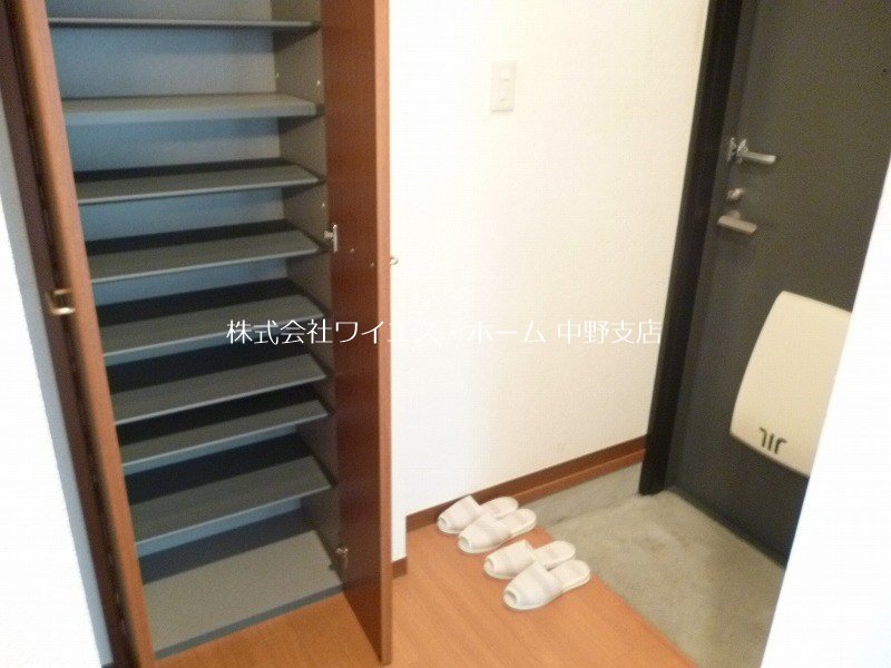 ベレオ高円寺 玄関