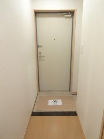 シャトーエクセラン 玄関