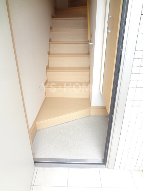 プレザントスクエア 玄関