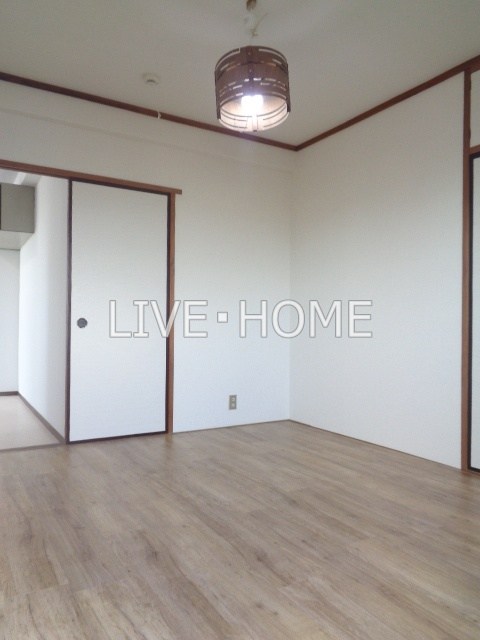 その他27