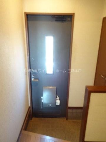 シャトレー武蔵野弐番館     玄関