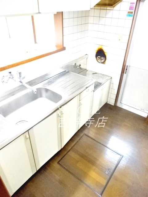 重原メゾネット キッチン
