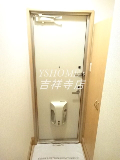 パルテール三鷹 玄関