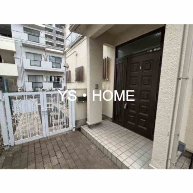 Nメゾネット 玄関