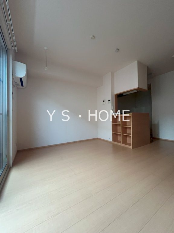 メゾン・ド・シャテーヌ リビング