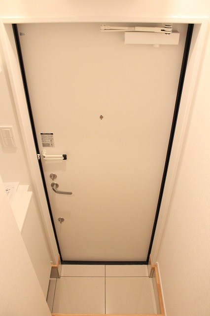 テラスハウス大和町 玄関