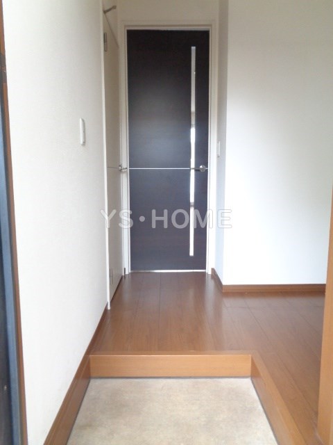 アムール上井草K 玄関