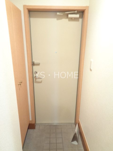 アティック・Ｎ   玄関