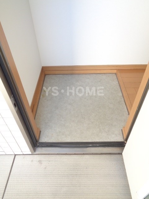 デュオ西早稲田 玄関