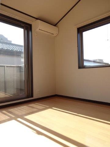 エスティーフォー小金井 リビング