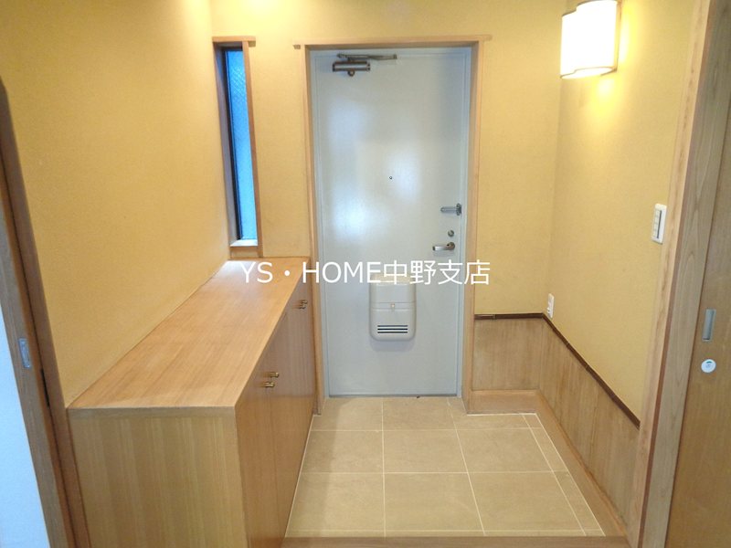 West Hill(ウエストヒル)  玄関