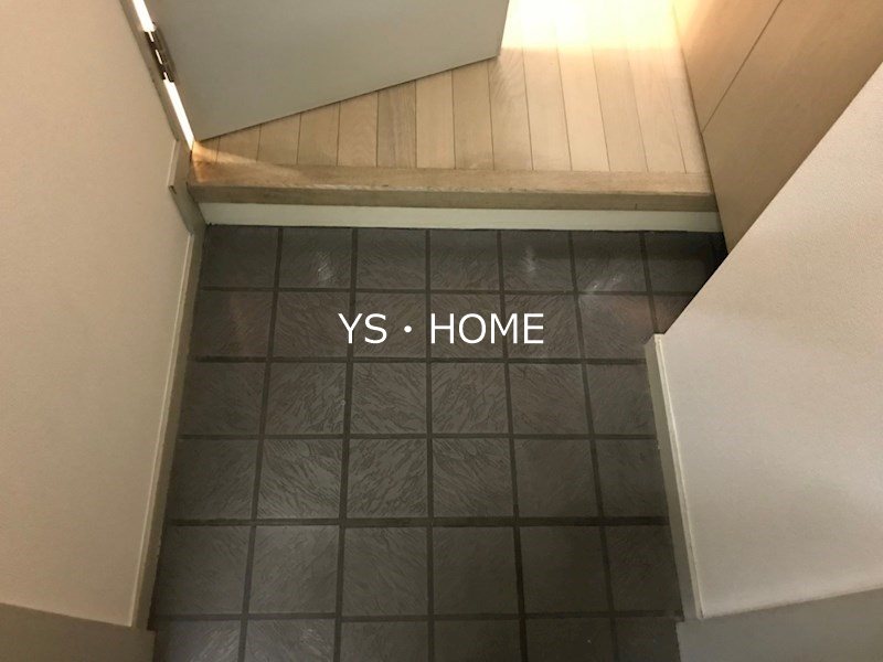 フローラパークサイド 玄関
