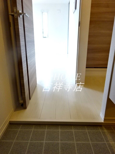 フィオーレ 玄関