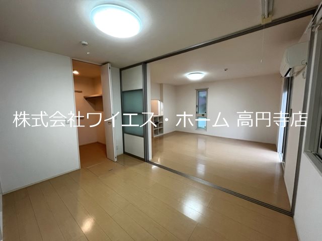 ベッドルーム