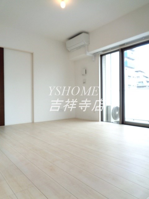 グロリアス西荻窪 リビング