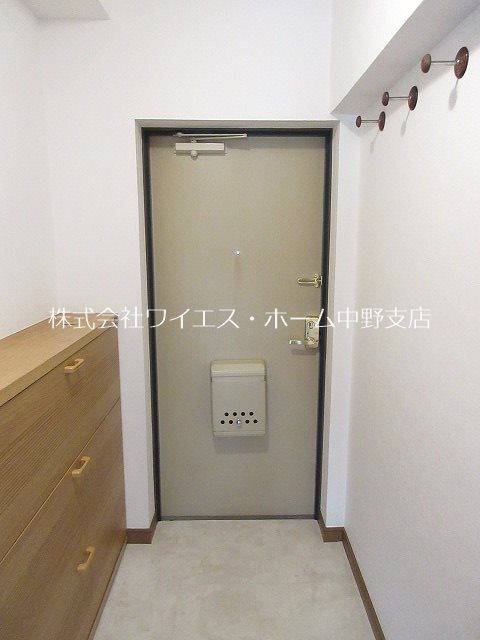 エスポワール中野坂上 玄関