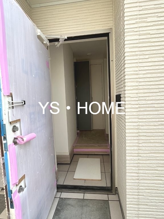 Crea　Court　Ogikubo　Momoi 玄関