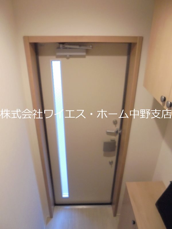 YOUR MAISON よつばのクローバー 玄関