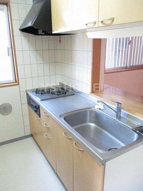 ＯＣＴＯＦＯＬＩＡ（オクトフォリア）  キッチン