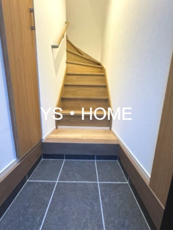 Wood　Crest　天沼　Residence 玄関