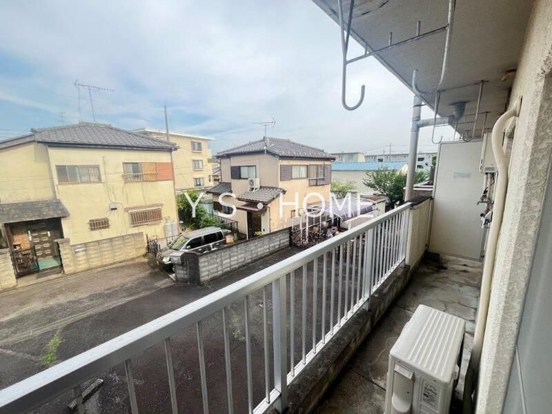 石田ハイツ ベランダ