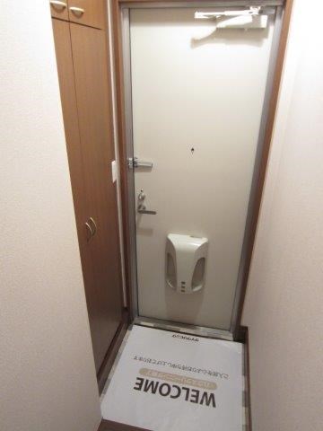 シャルメゾンA 玄関