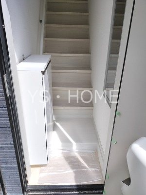 プライムガーデン武蔵小金井 玄関