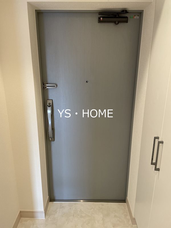 プライマル方南町 玄関