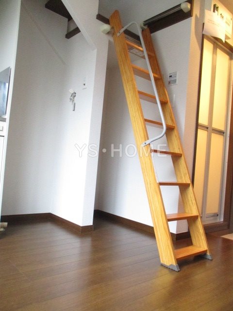 その他13