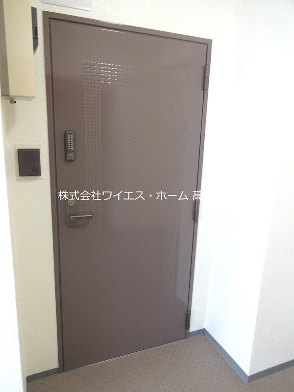 シャンボール高円寺駅前  玄関