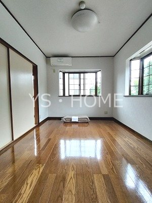 サン　ロリアン ベッドルーム