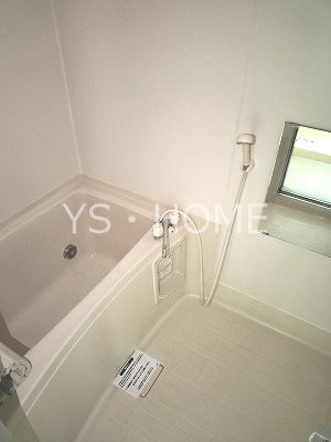 サン　ロリアン 風呂画像