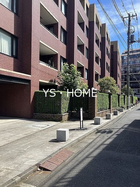 ファミールスクエア中野坂上 外観