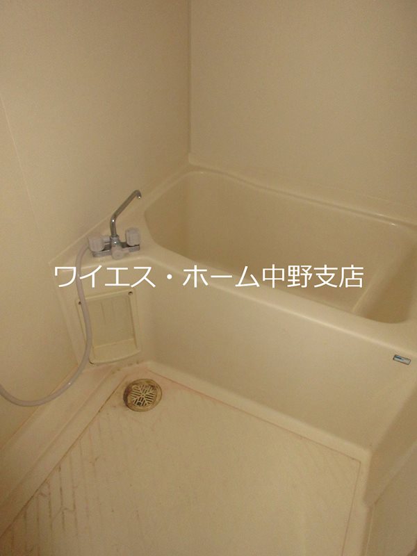 BI CASTLE NAKANO  風呂画像