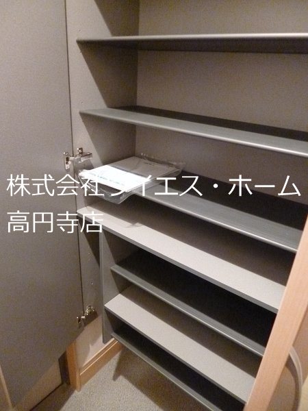 プレジール 玄関