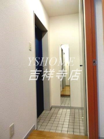 corridor 玄関