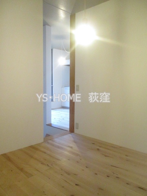 ニシオギソウ リビング