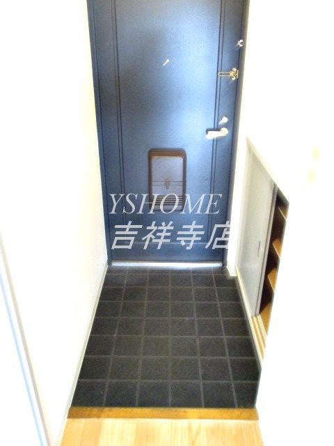 ノーベルコート 玄関