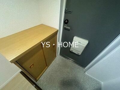 プレジール中嶋 玄関