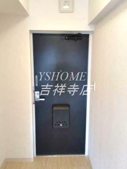 エクレール吉祥寺 玄関