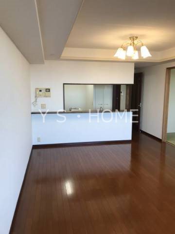 クリオレミントンヴィレッジ国立 リビング