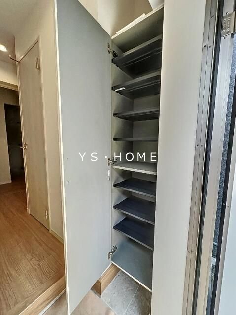 マンションエル荻窪 玄関