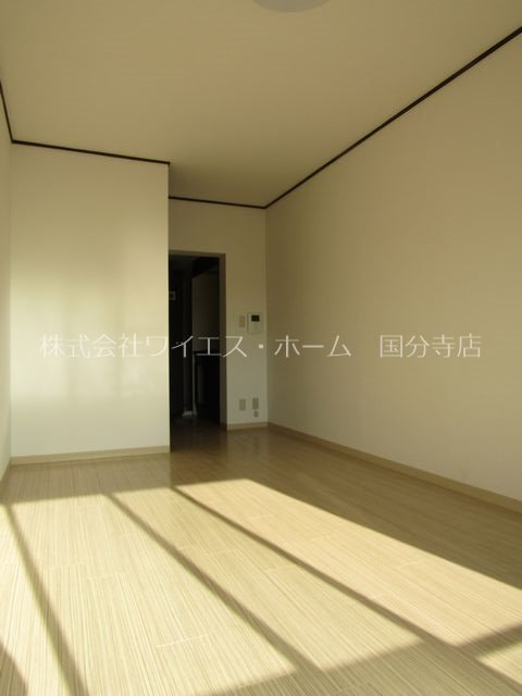 リュクスシティー国分寺 リビング
